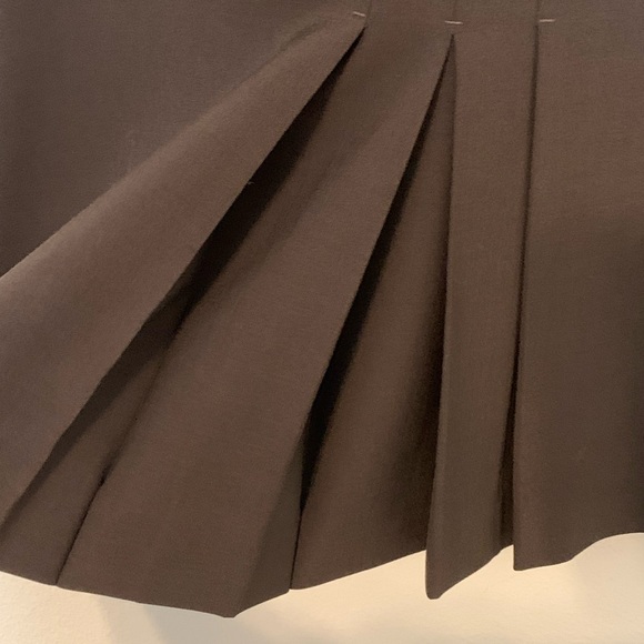 Ann Taylor Loft (size 16) Brown, Pleated, Lined Pencil Skirt - Picture 3 of 9